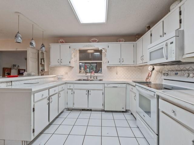 1208 CITRUS OAKS AVENUE