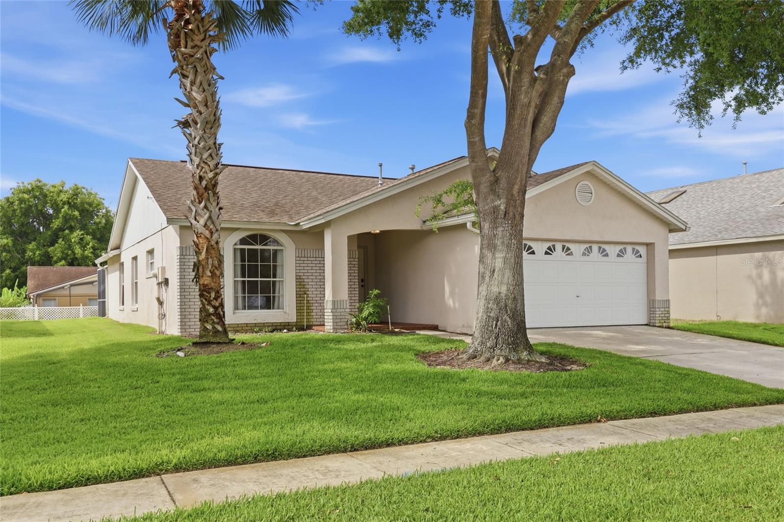 1546 INDIAN OAKS TRAIL