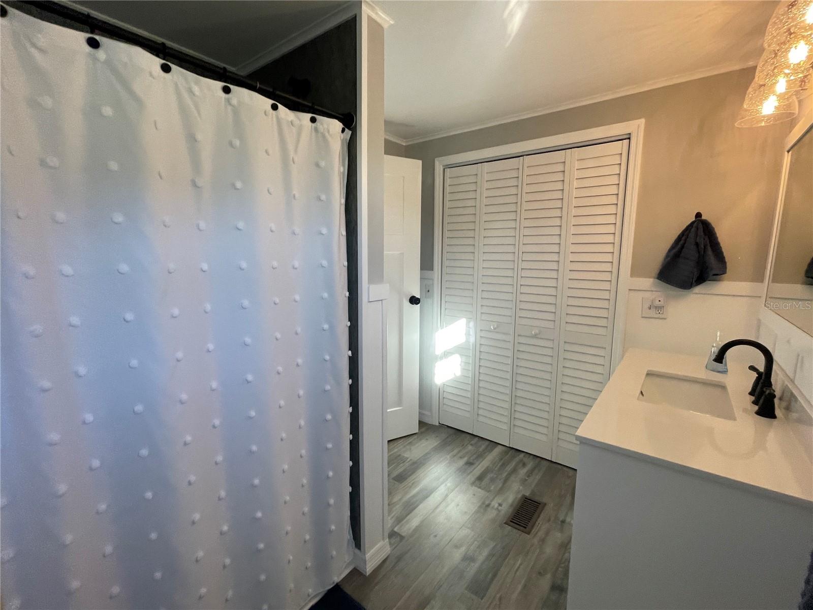 HAWTHORNE AT LEESBURG A COOP - Residential