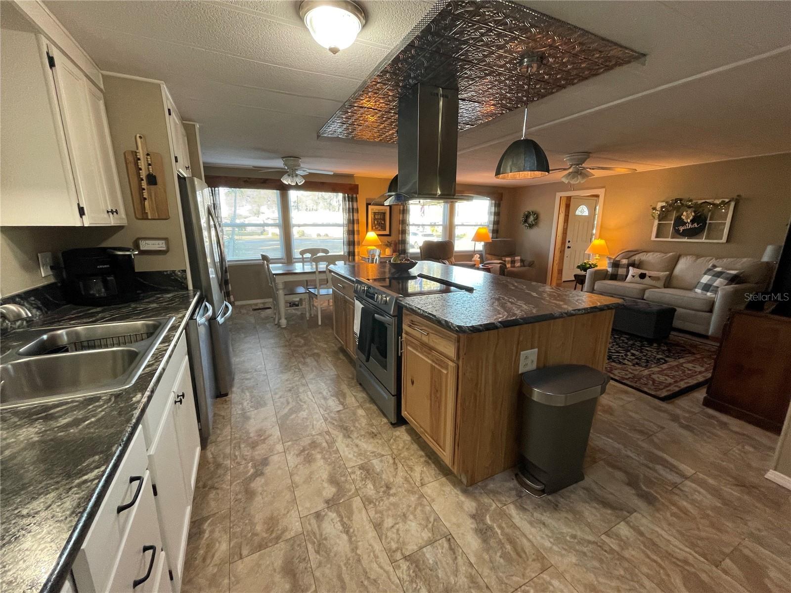 HAWTHORNE AT LEESBURG A COOP - Residential