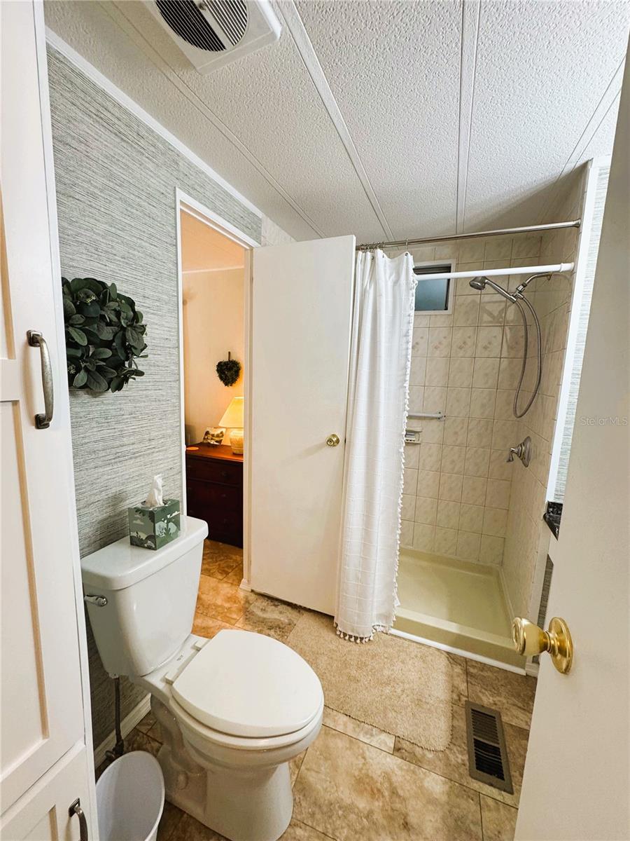 HAWTHORNE AT LEESBURG A COOP - Residential