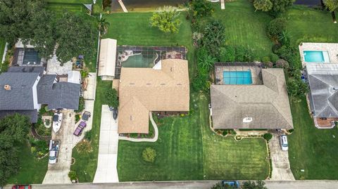 A home in AUBURNDALE