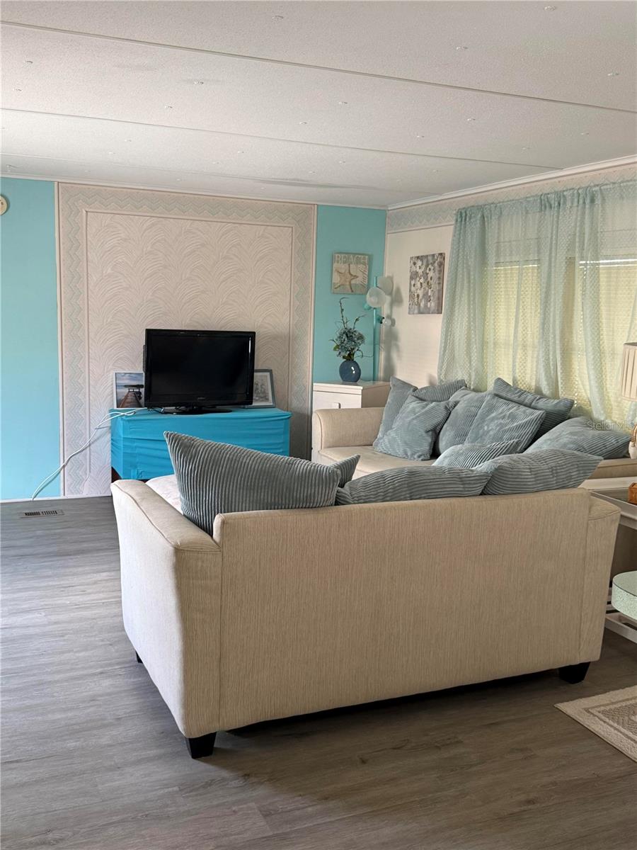 1478 SANDERLING DRIVE