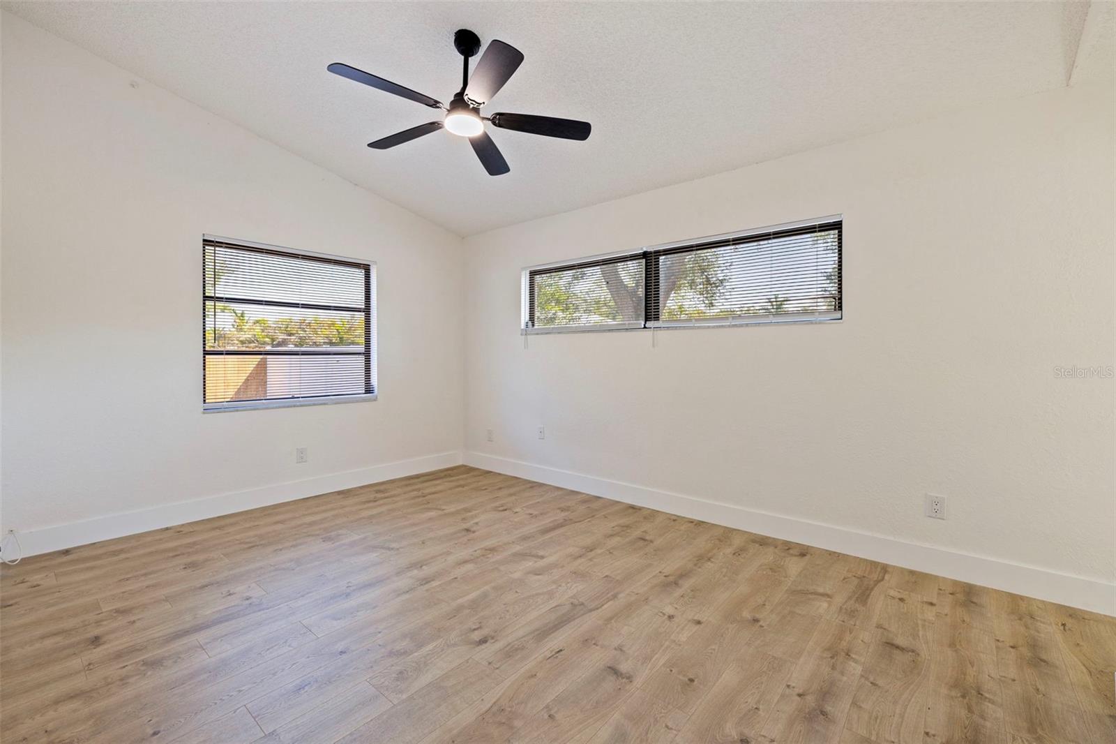 GRAND ARCADE - Residential