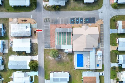 A home in WINTER HAVEN