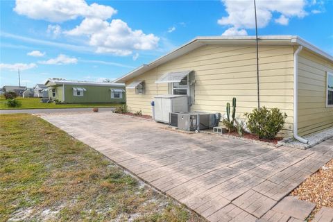 A home in WINTER HAVEN