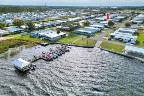 A home in WINTER HAVEN