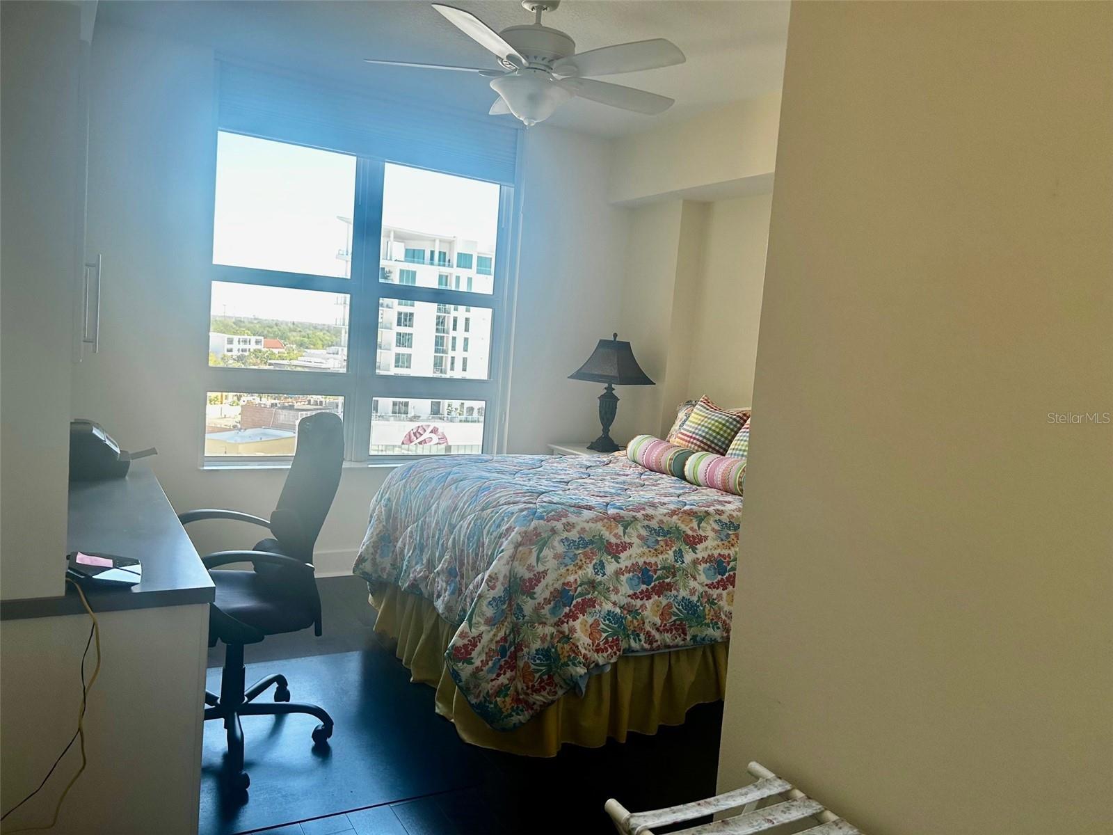 1350 MAIN RESIDENTIAL - Residential Lease