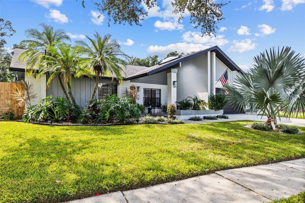 Photo of 502 Sportsman Park Drive, Seffner, FL 33584 (MLS # TB8430048)