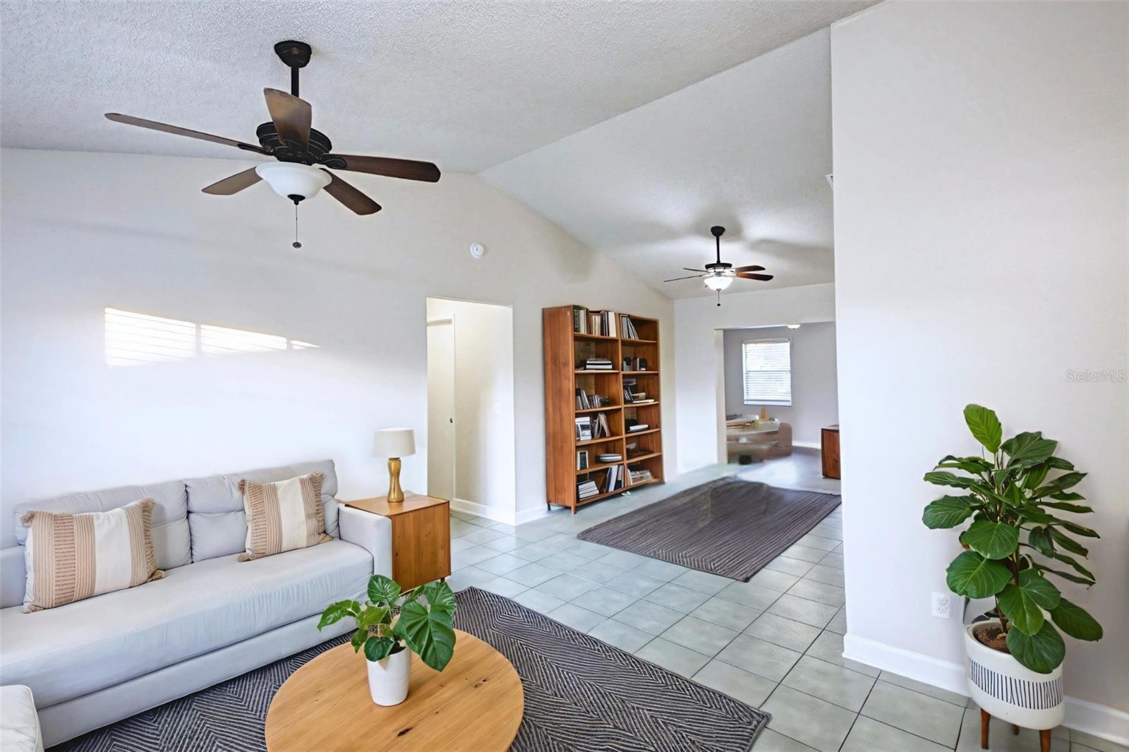 1431 QUINTARA AVENUE