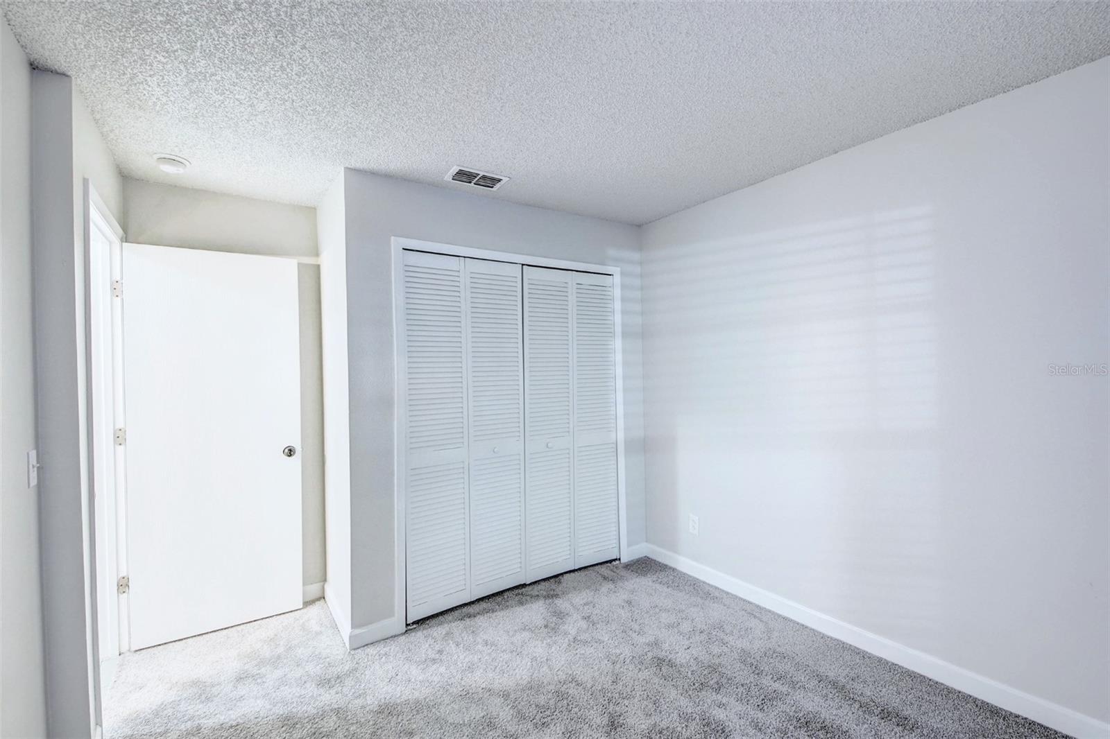 DELTONA LAKES UNIT 40 - Residential