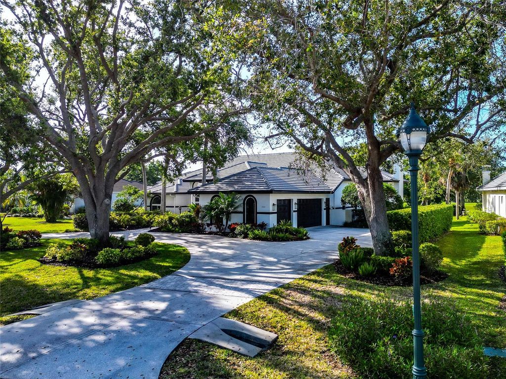 Photo of 600 Eagle Watch Lane, Osprey, FL 34229 (MLS # A4647789)