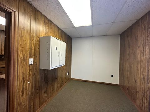 Tiny photo for 820 E Orange Ave, Eustis, FL 32726 (MLS # O6337087)