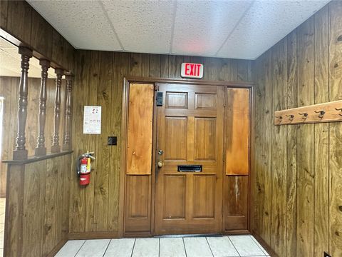 Tiny photo for 820 E Orange Ave, Eustis, FL 32726 (MLS # O6337087)