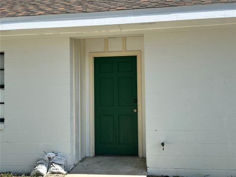 Tiny photo for 820 E Orange Ave, Eustis, FL 32726 (MLS # O6337087)