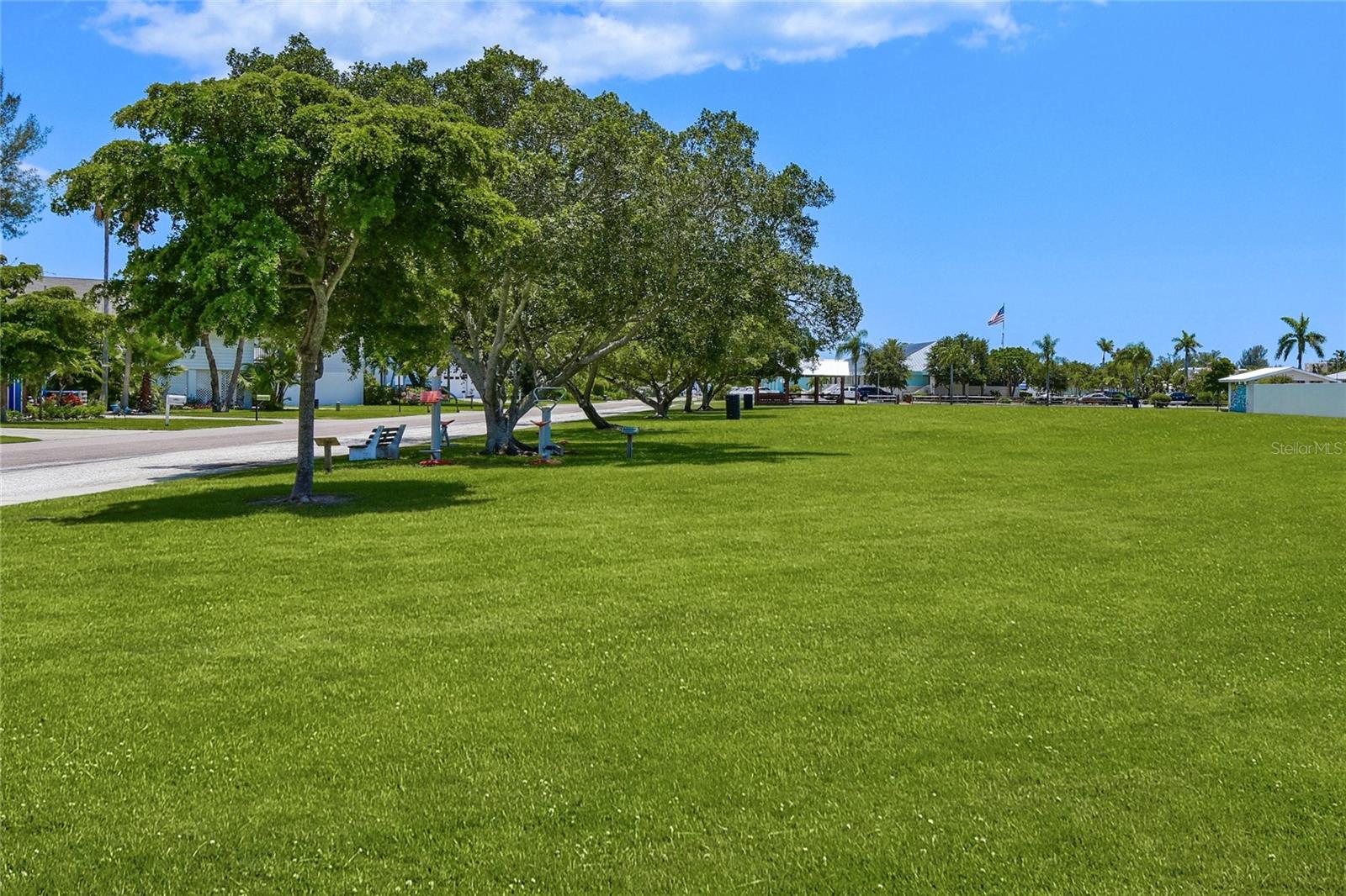 BAY PALMS ADD - Residential