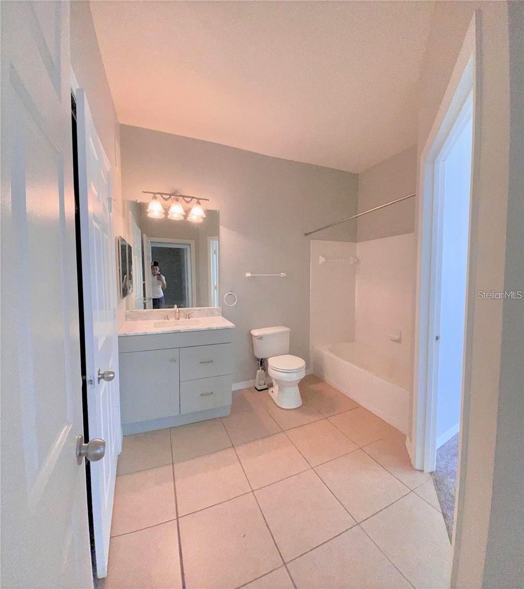 BORDEAUX - Residential Lease