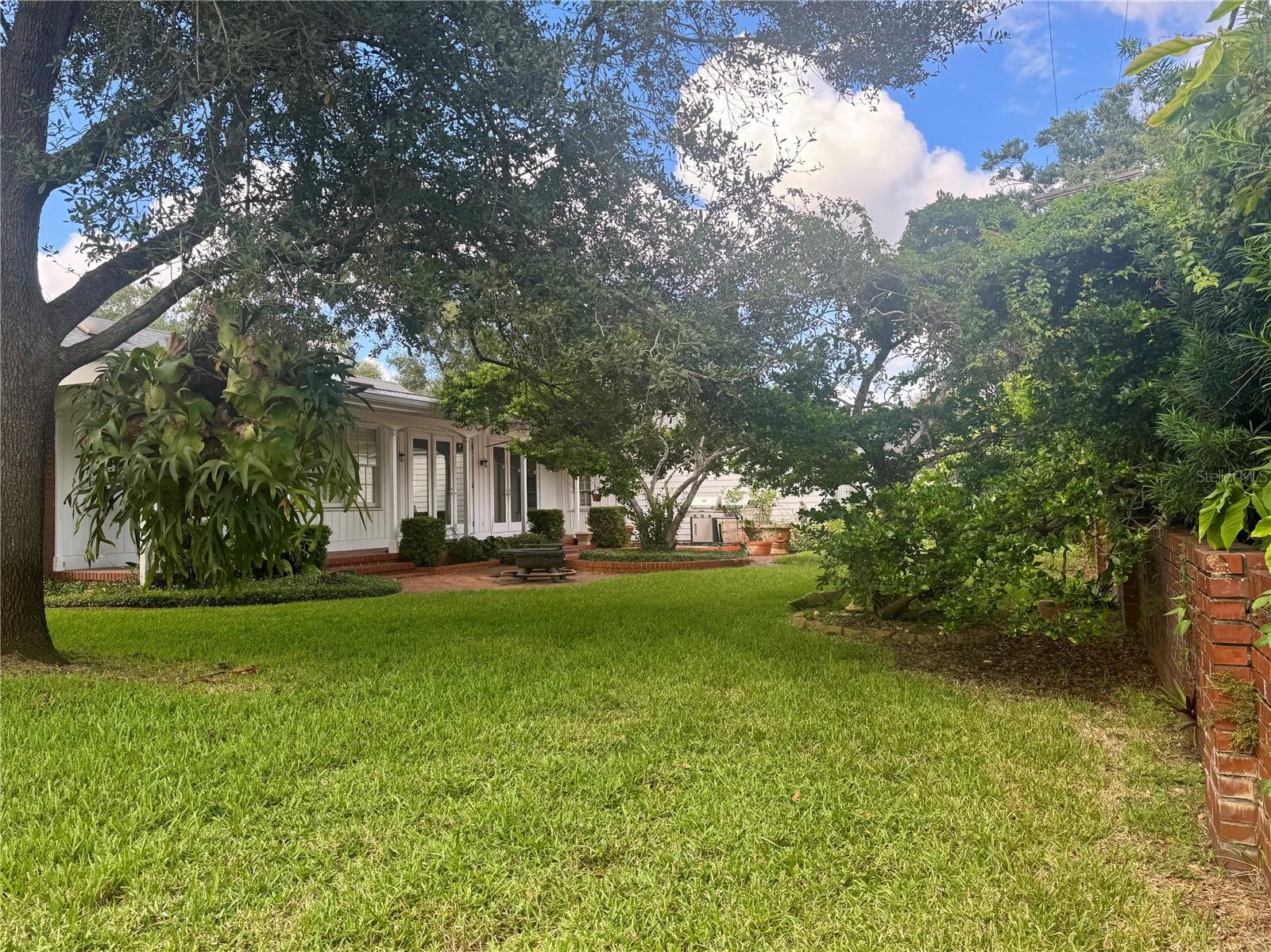 GOLF VIEW PARK 11 PAGE 72 - Residential Lease