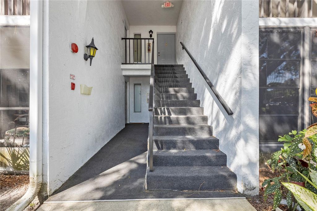 Photo of 1258 Pine Ridge Circle W #H2, Tarpon Springs, FL 34688 (MLS # TB8401267)