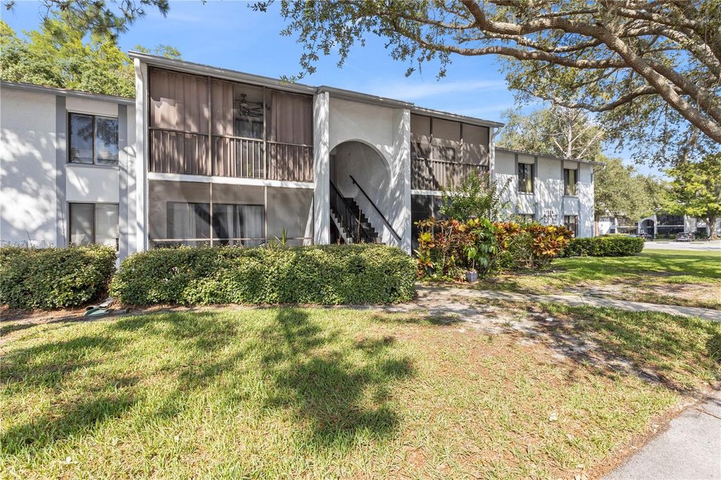 Photo of 1258 Pine Ridge Circle W #H2, Tarpon Springs, FL 34688 (MLS # TB8401267)