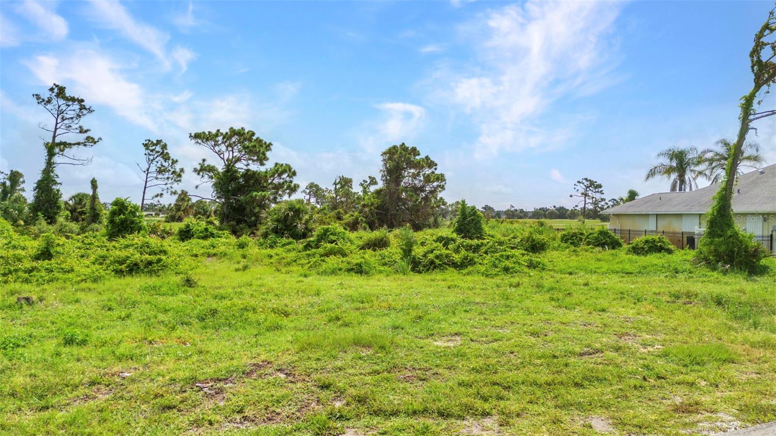 ROTONDA WEST BROADMOOR - Land