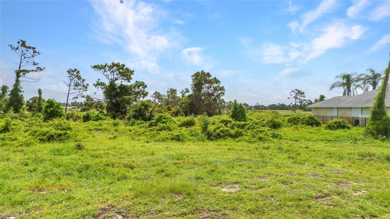 ROTONDA WEST BROADMOOR - Land