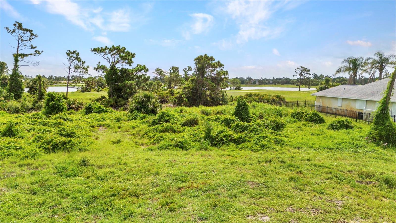 ROTONDA WEST BROADMOOR - Land