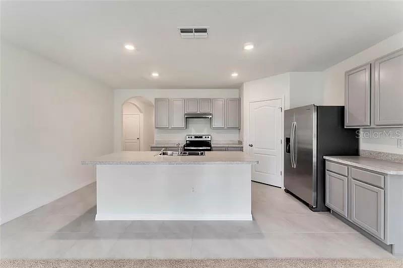 EDEN HILLS - Residential Lease