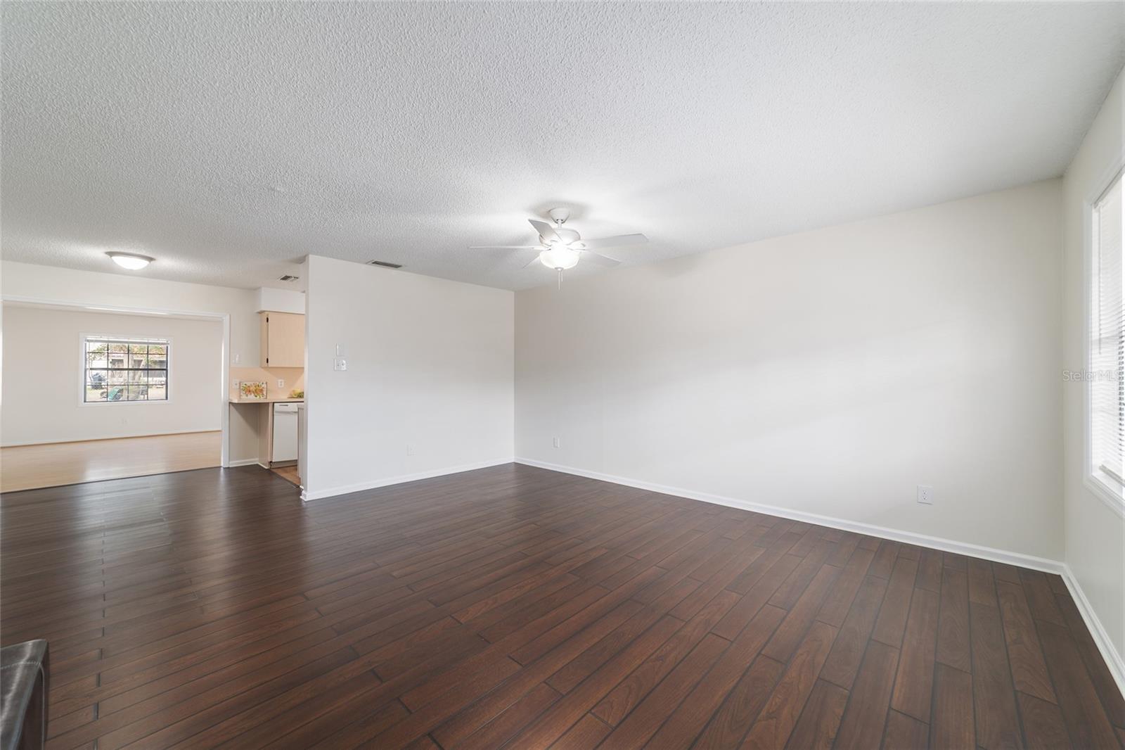 STONE HILL - Residential