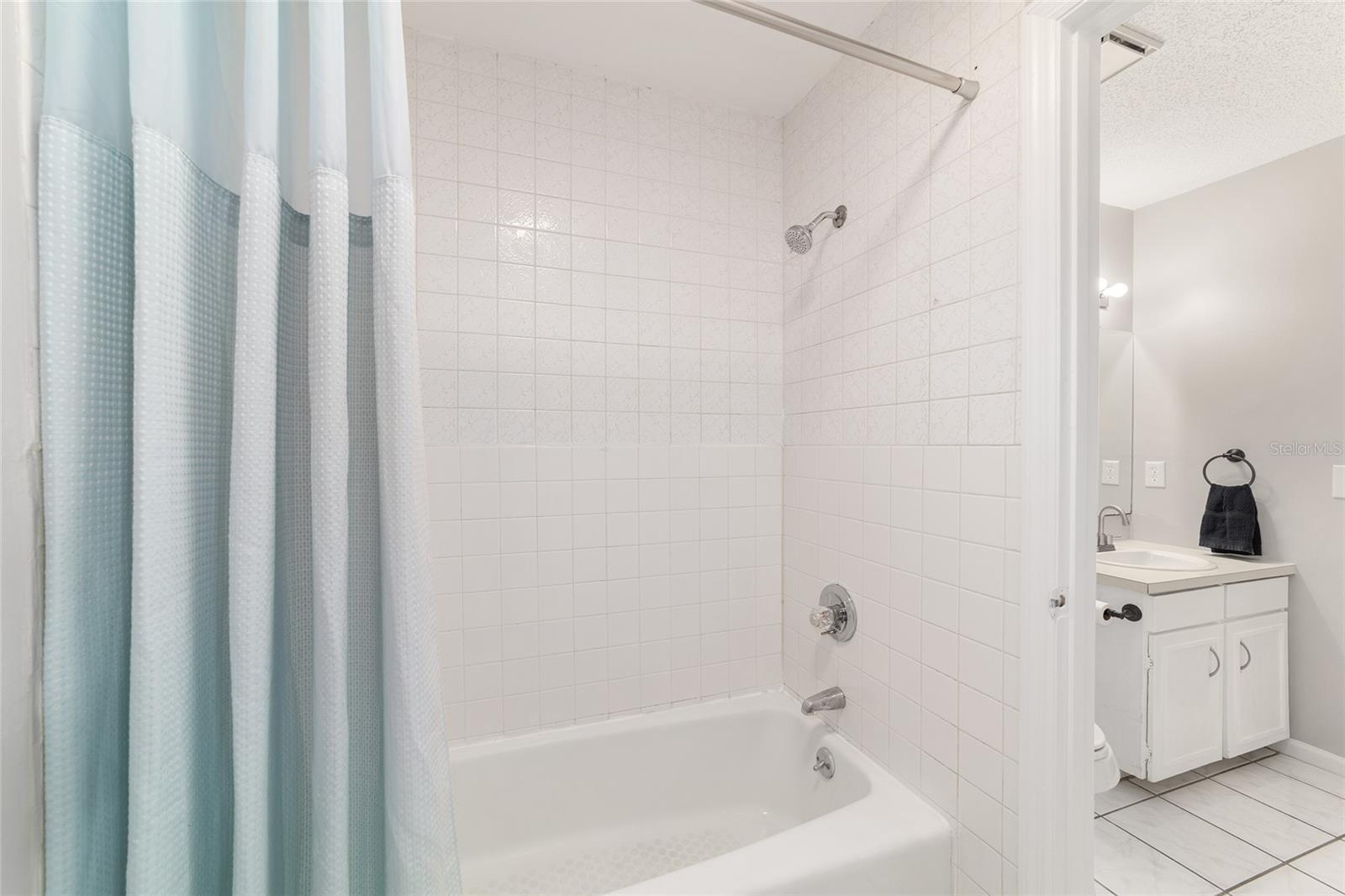 STONE HILL - Residential