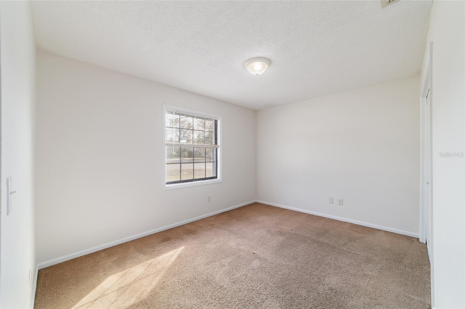 STONE HILL - Residential