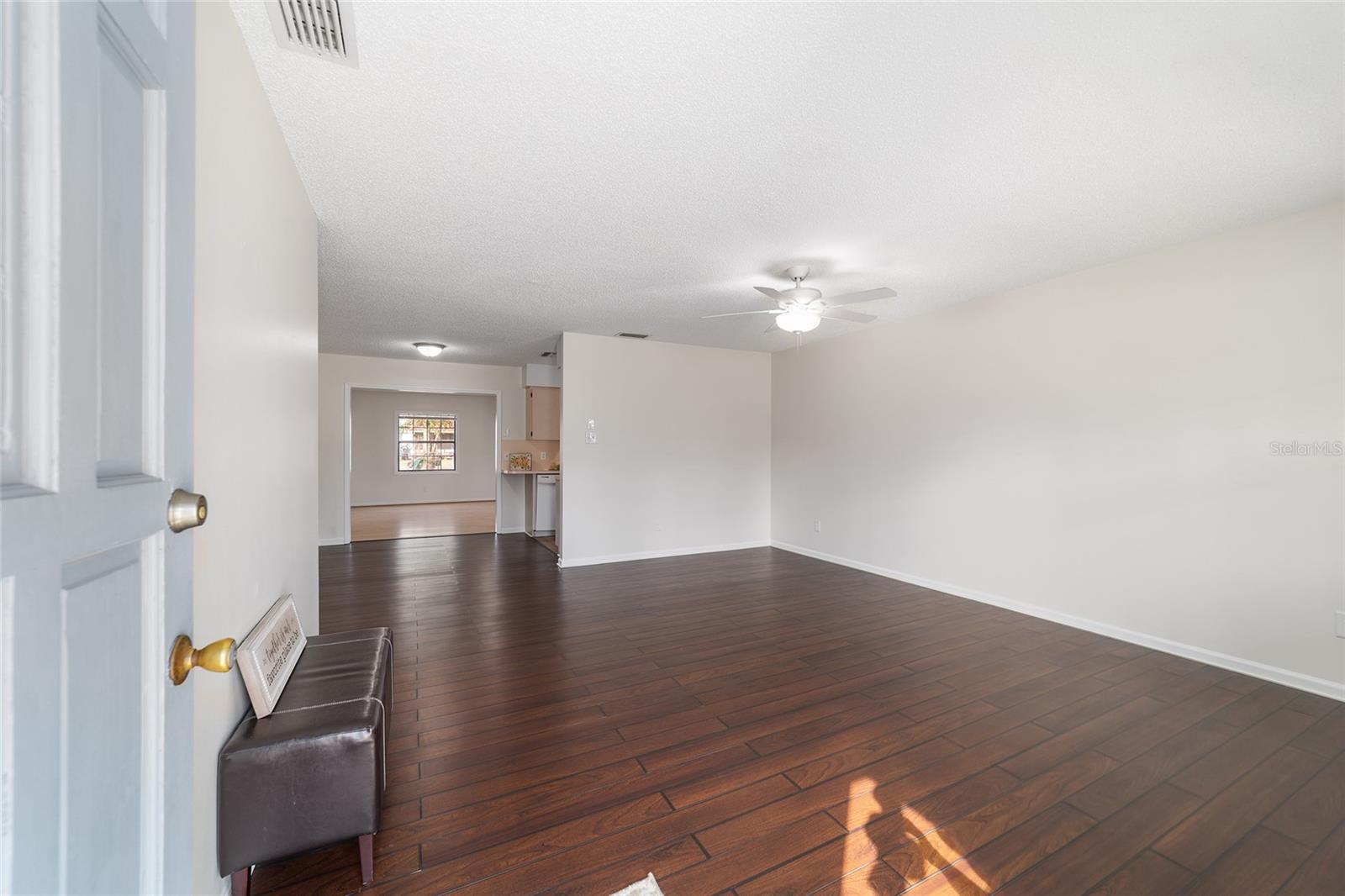 STONE HILL - Residential