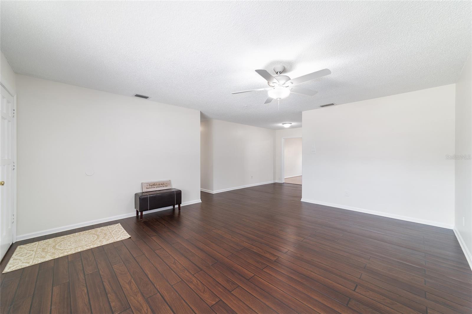 STONE HILL - Residential