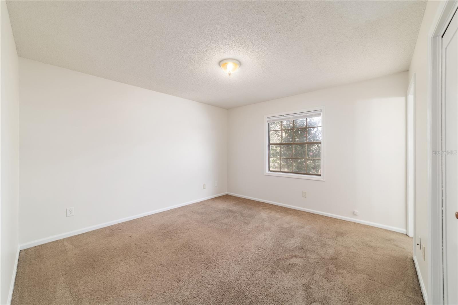 STONE HILL - Residential