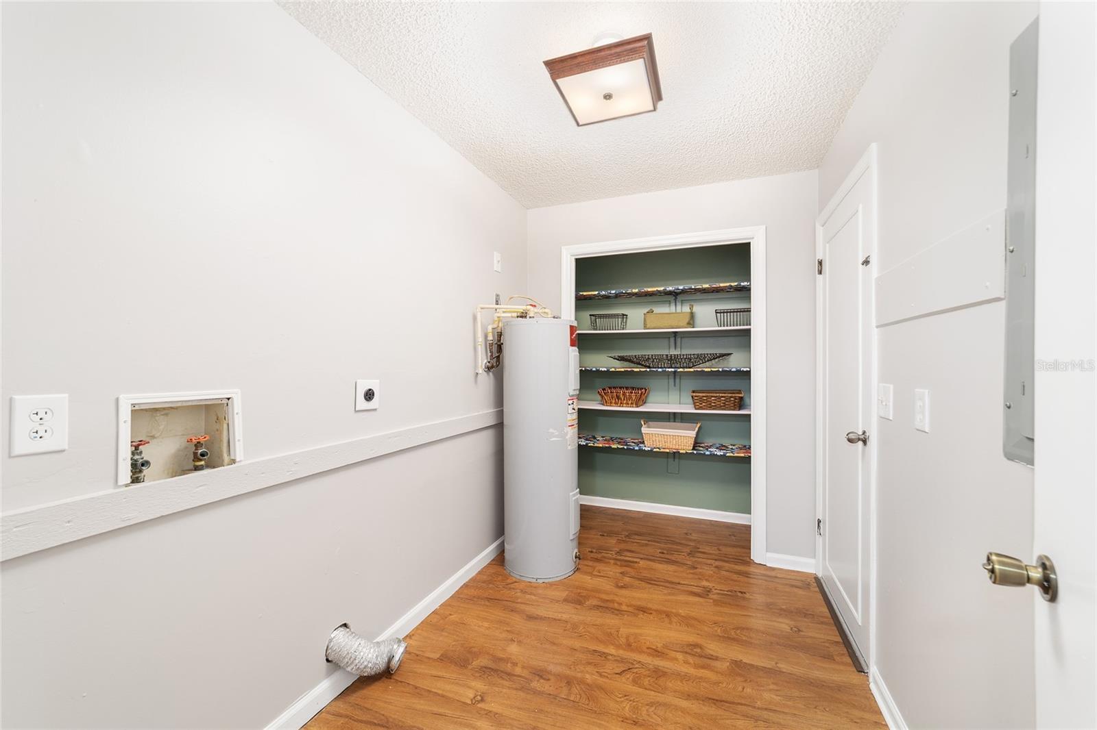 STONE HILL - Residential