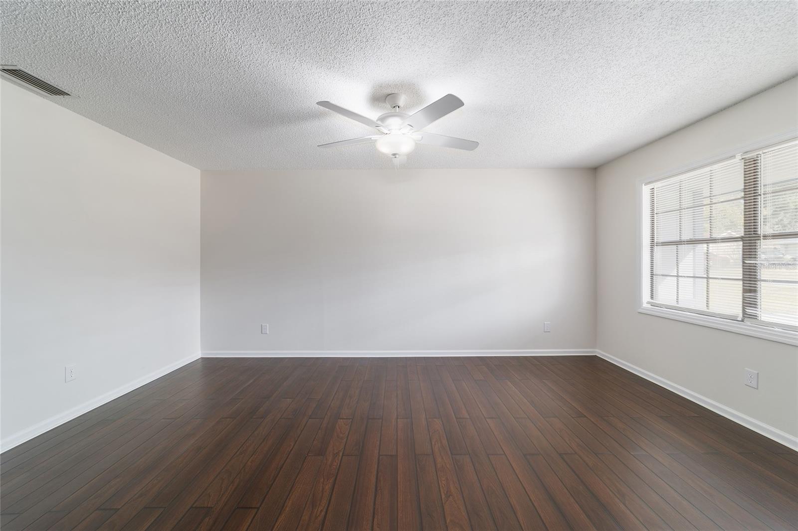 STONE HILL - Residential