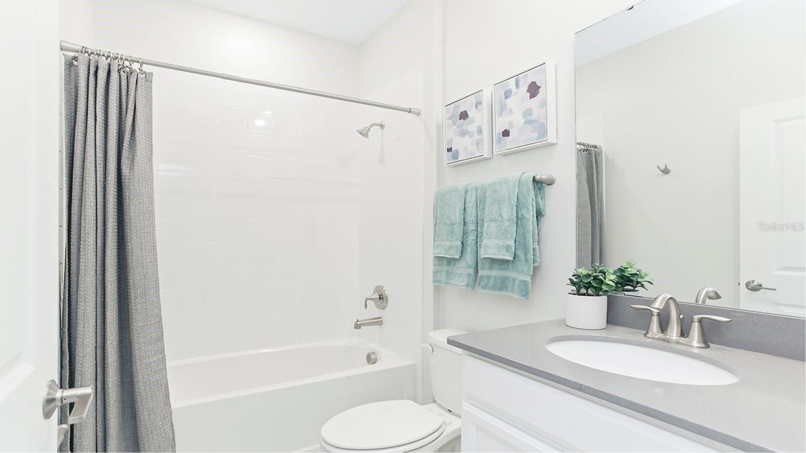 CHAMPIONS POINTE 50S - Residential