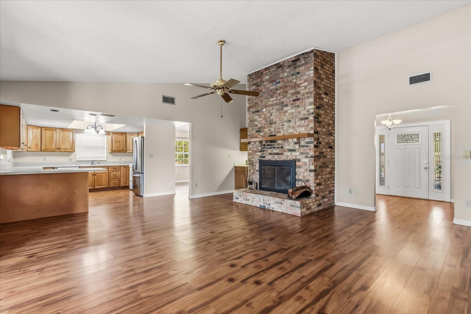 ROYAL OAK GOLF & COUNTRY CLUB SEC 07 - Residential