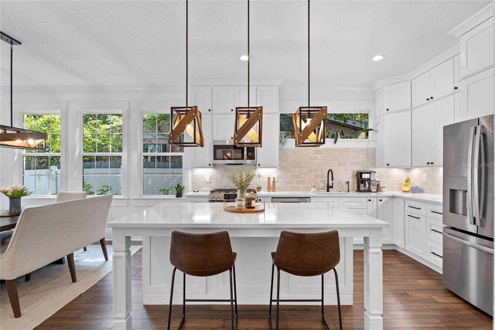 SUBURB ROYAL - Residential