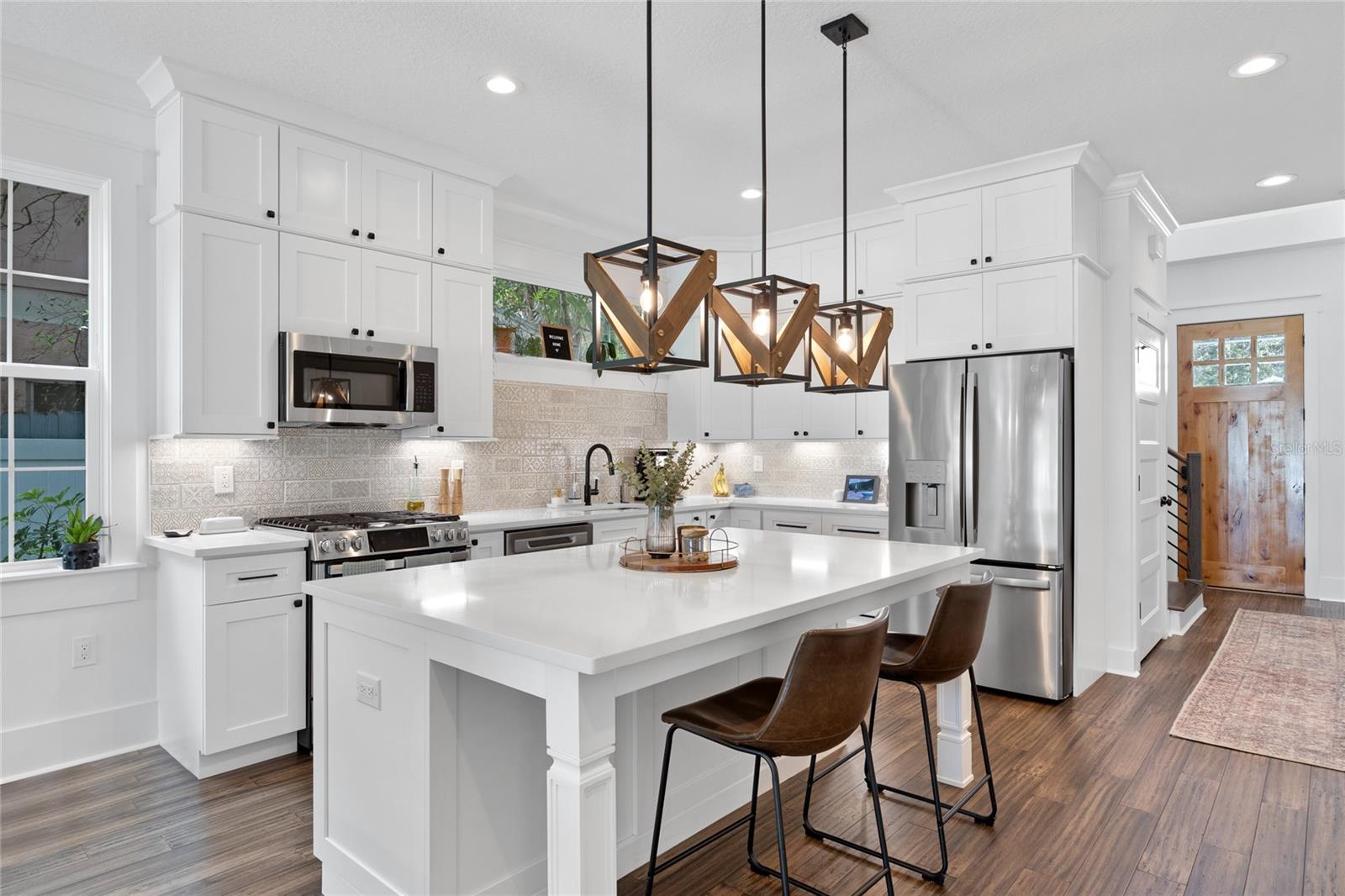 SUBURB ROYAL - Residential