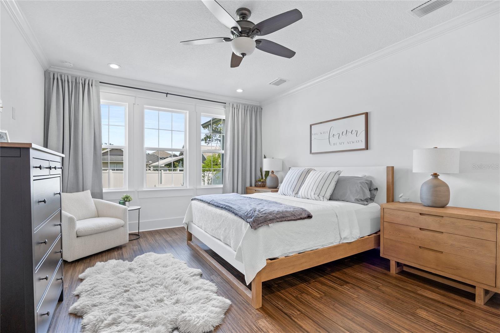 SUBURB ROYAL - Residential