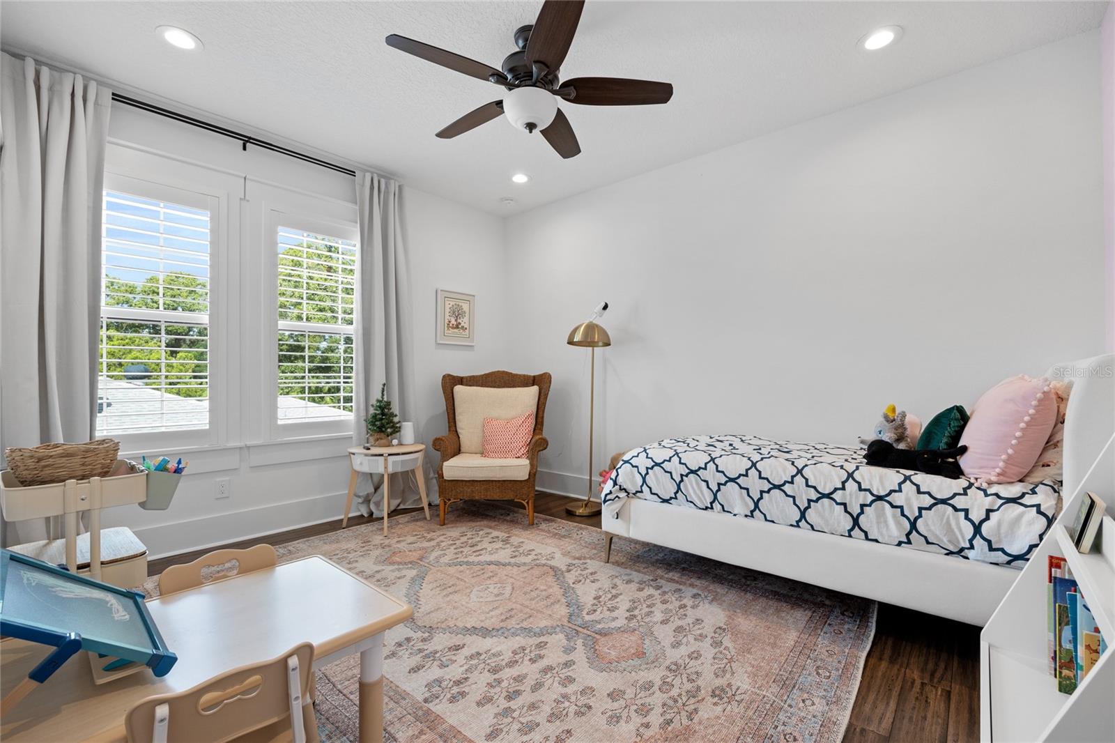 SUBURB ROYAL - Residential