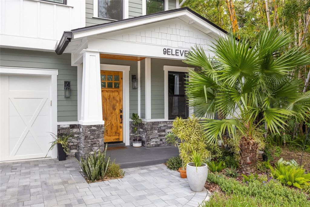 Photo of 911 W Adalee Street, Tampa, FL 33603 (MLS # TB8476621)