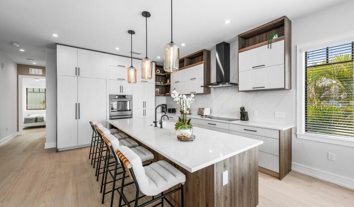 CORTEZ BEACH - Residential