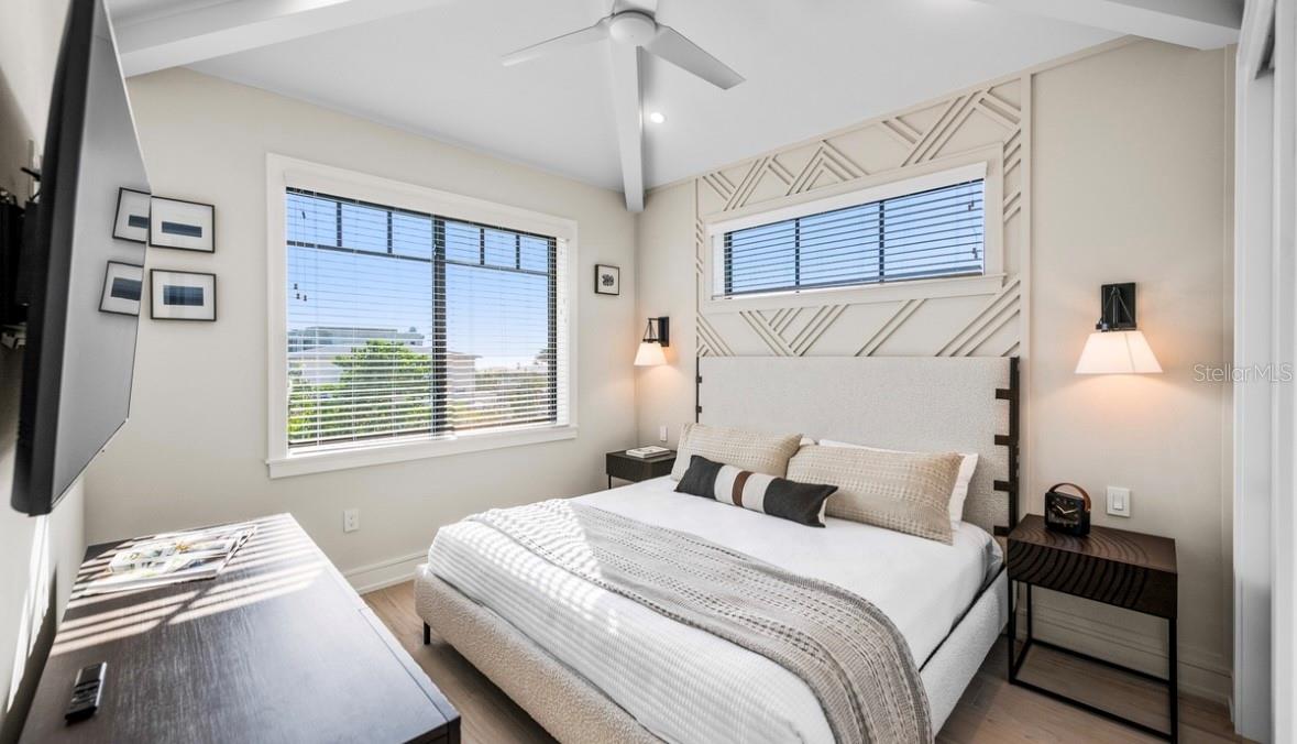 CORTEZ BEACH - Residential