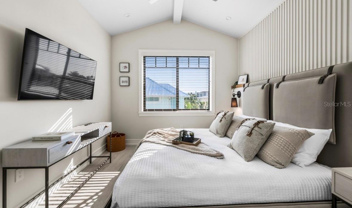 CORTEZ BEACH - Residential