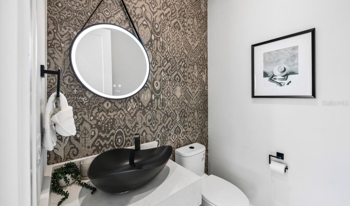 CORTEZ BEACH - Residential