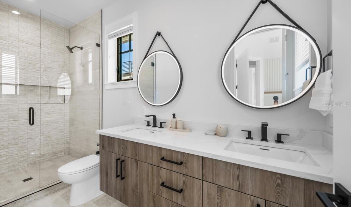 CORTEZ BEACH - Residential