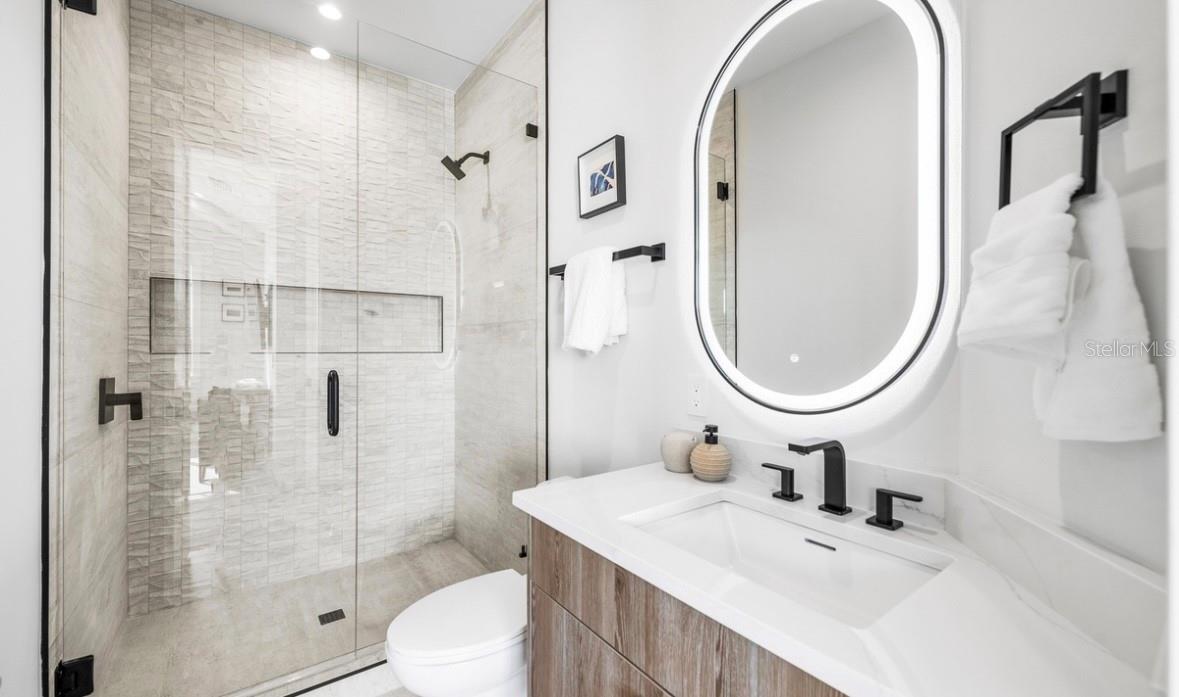 CORTEZ BEACH - Residential