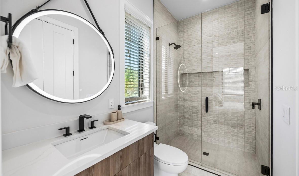 CORTEZ BEACH - Residential